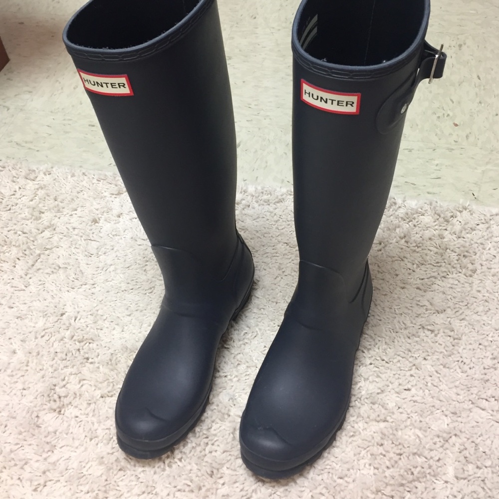 Navy Hunter Boots Size 7